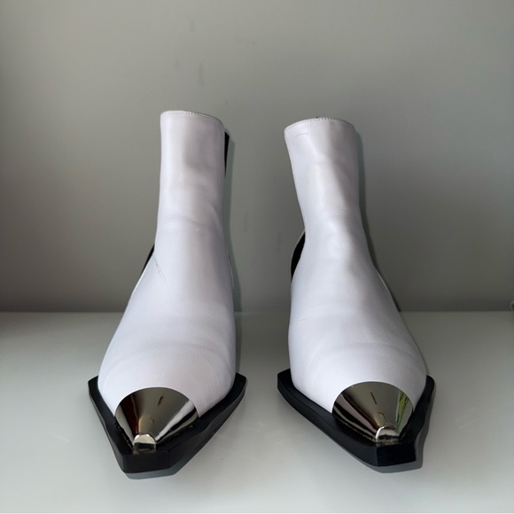 White Ankle Boots w/ Black Elastic & Silver Cap Toe – Size 9 - Picture 9 of 9